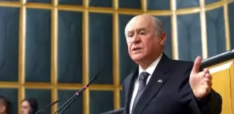 Bahçeli'nin MYK'da Yer Vermediği Başkan Yardımcısı Şefkat Çetin, Twitter'dan Ayrılık Sinyali Verdi