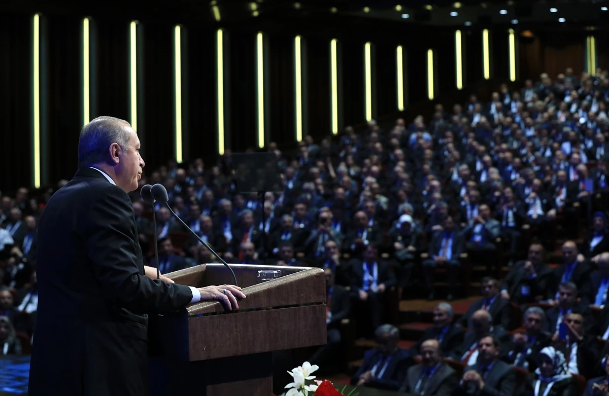 Erdoğan\'dan Erken Seçim İddialarına Yanıt: 2019 Mart ve Kasım\'da Yapılacak