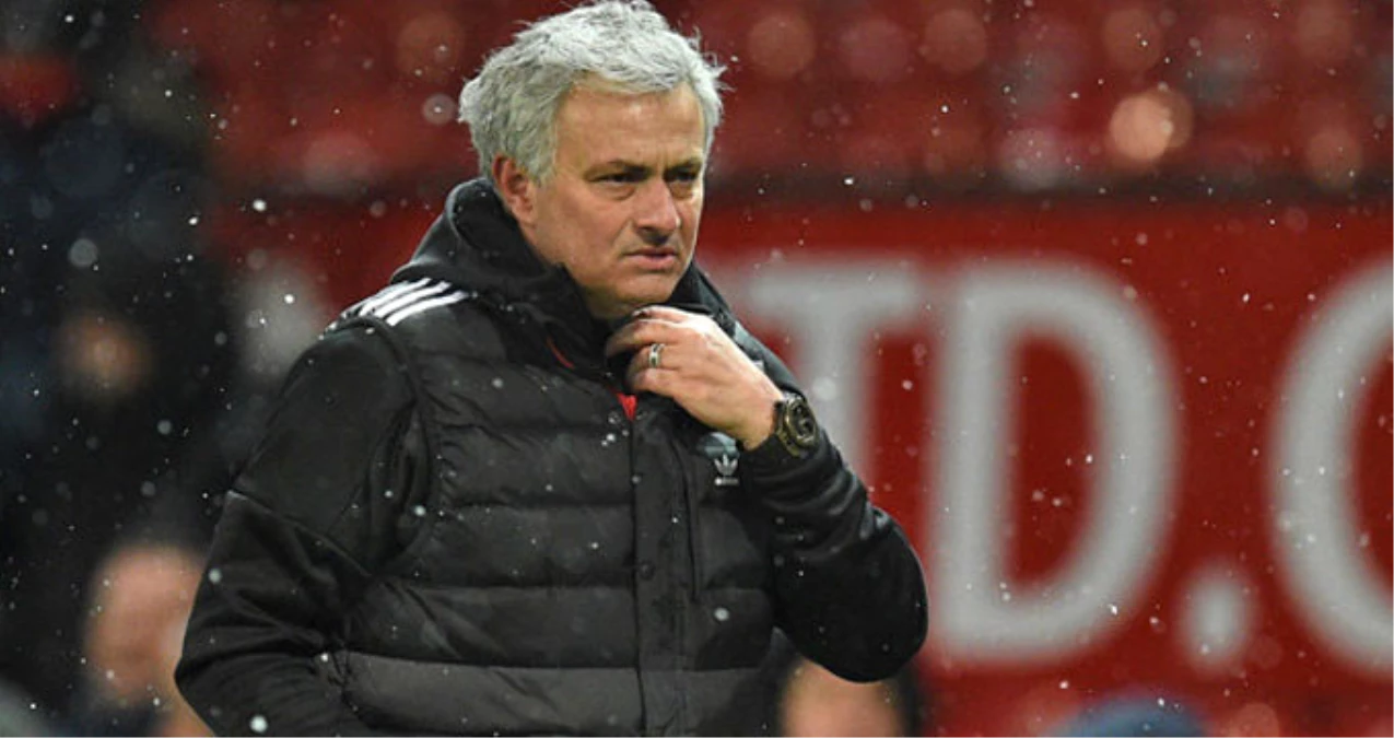 Jose Mourinho Tam 7 Oyuncunun Biletini Kesti, Transfer İstedi