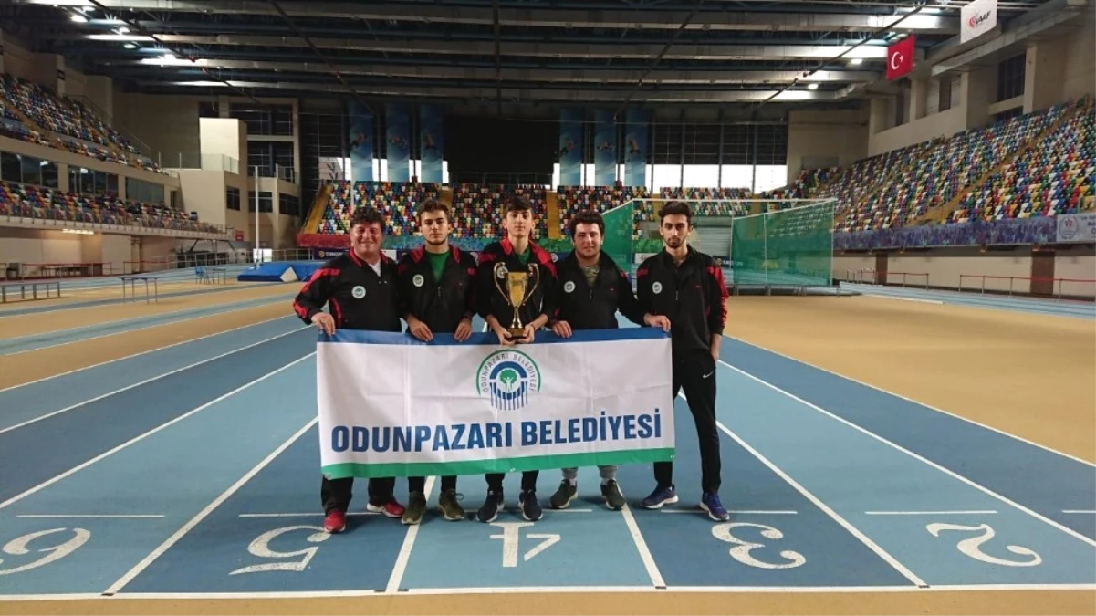 Odunpazarı Belediyesi Atletizm Dalında Türkiye Üçüncüsü Oldu