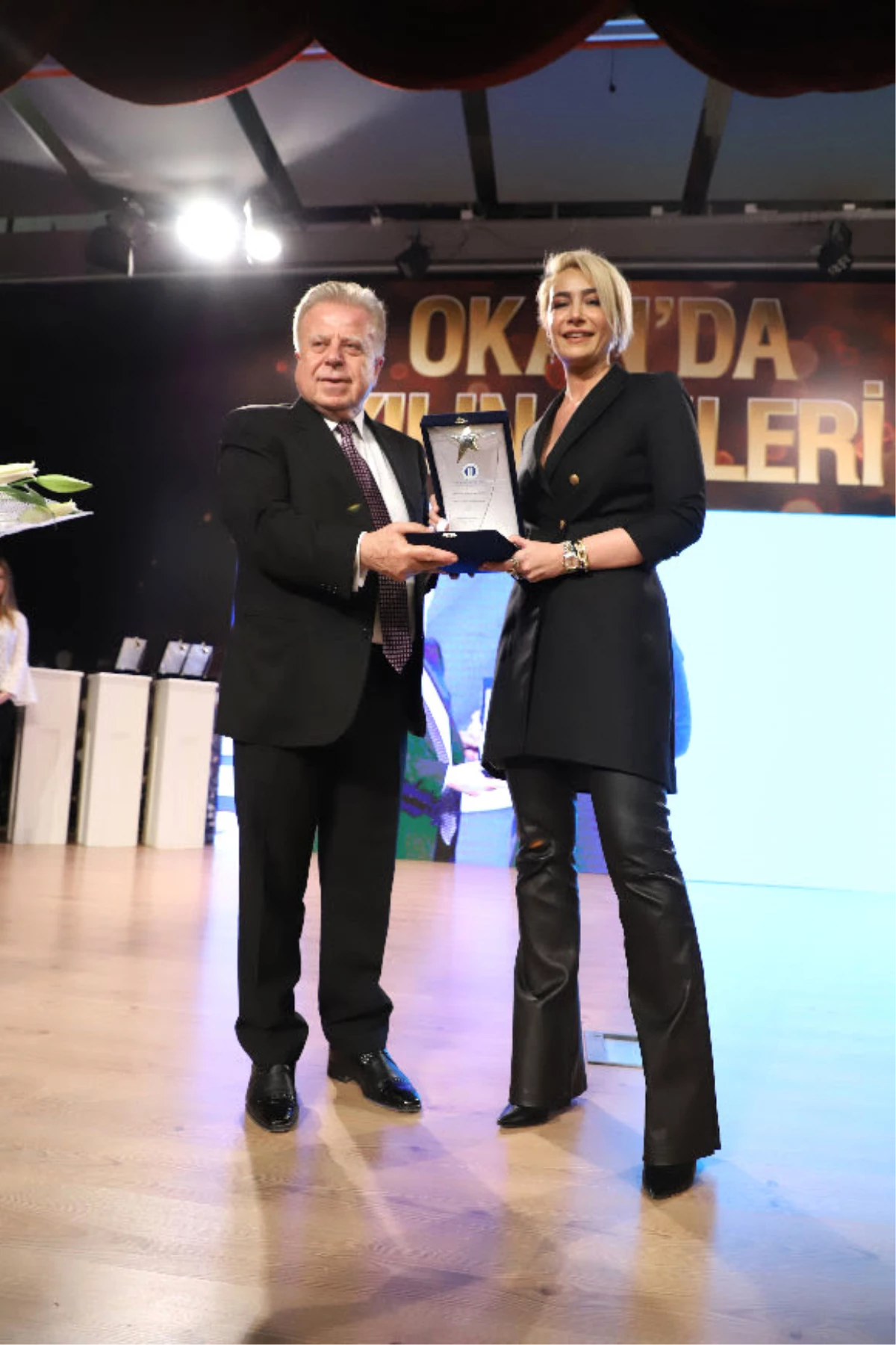 "Okan\'da Yılın En\'leri" Ödülleri Sıla ve Mehmet Erdem\'in!