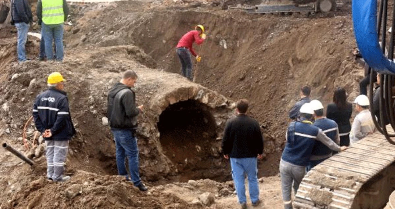 Alt Geçit Çalışmasında 400 Yıllık Taş Köprü Ortaya Çıktı