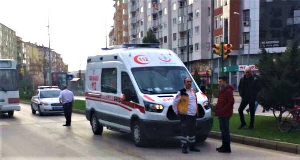 Otomobilin Çarptığı Yaya Yaralandı