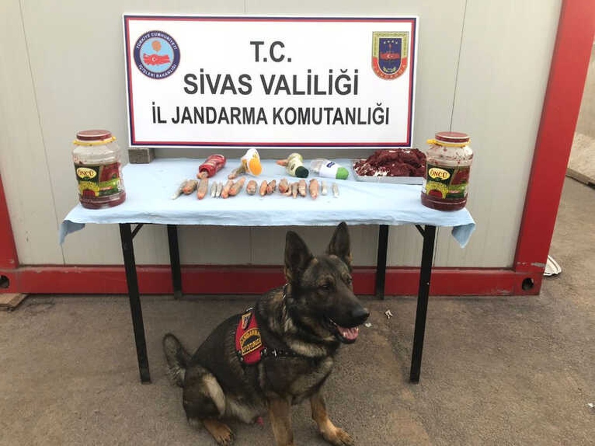 Uyuşturucu Tacirleri Geçim\'i Geçemedi