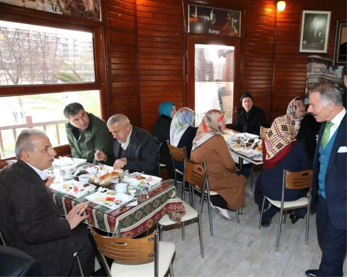 Başkan Aydıner, "Bayrampaşalı Çınarlarla" Bir Araya Geldi