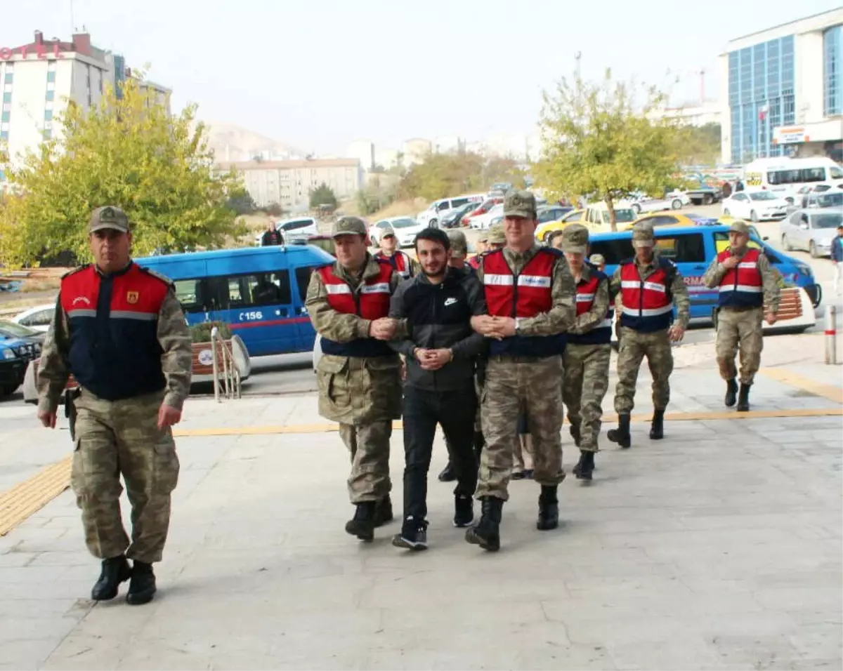 Bayrağımızdan İğrenen, Fetö\'cü Sanık Mahkemede Kıvırdı