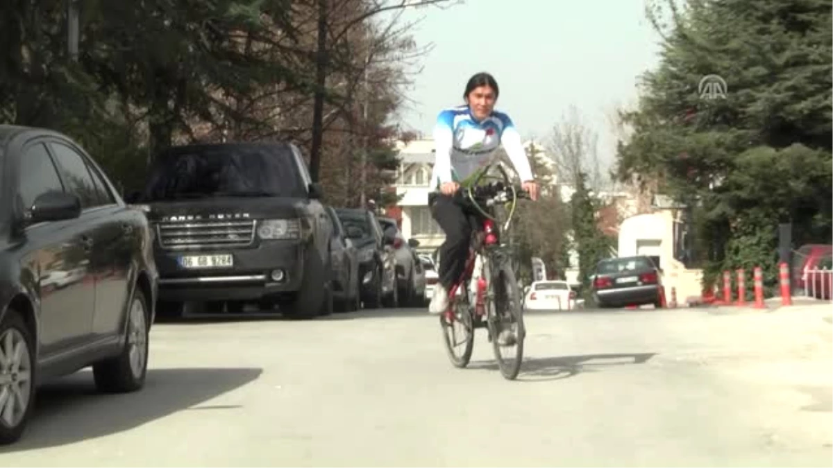 Bisikletle Dünya Turuna Çıkan Tayvanlı Türkiye\'de
