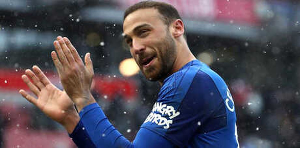 Cenk Tosun: "Sadece Beşiktaş Değil Bayrağımızı Temsil Ediyorum"