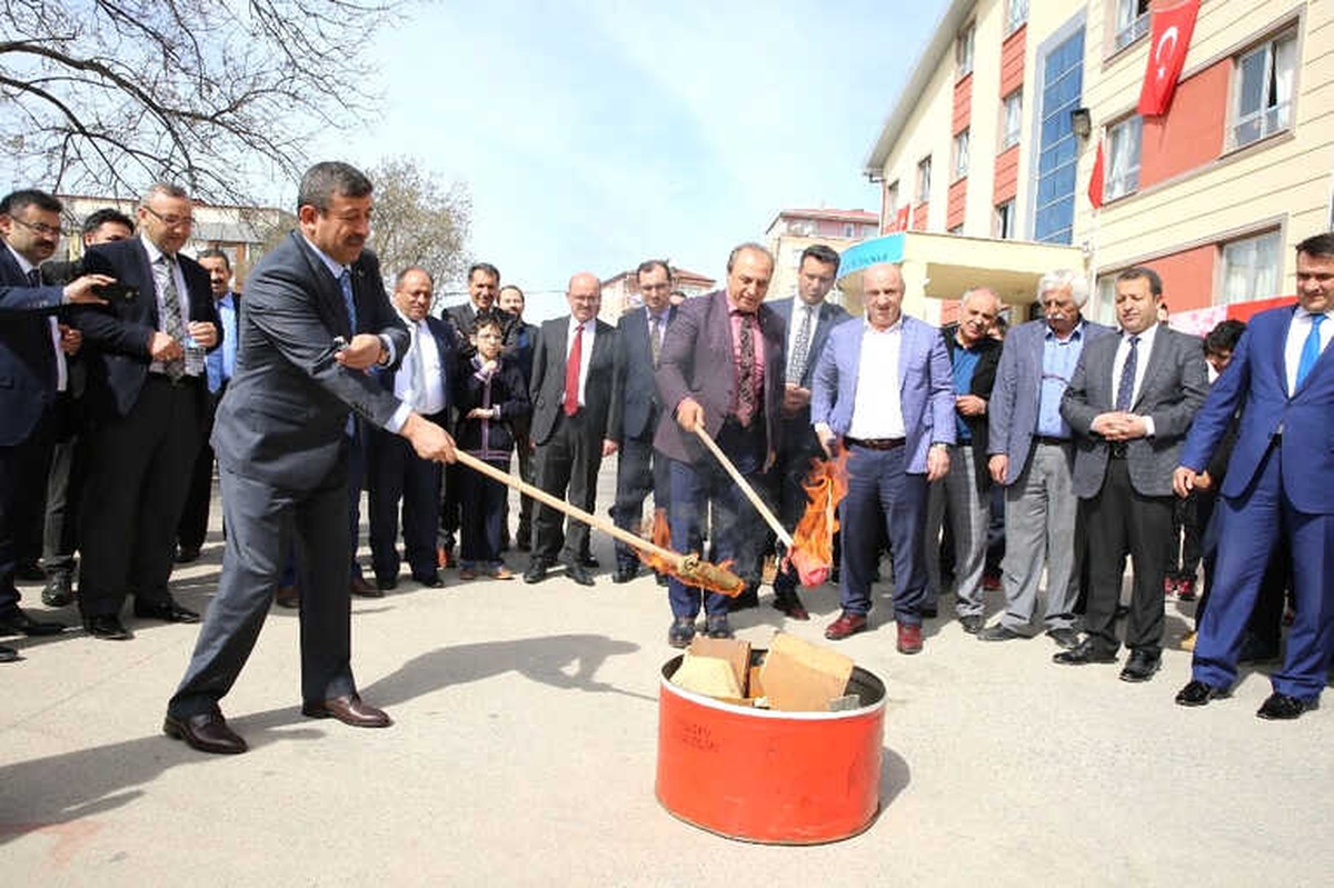 Darıca\'da Nevruz Sevinci Coşkuyla Kutlantı