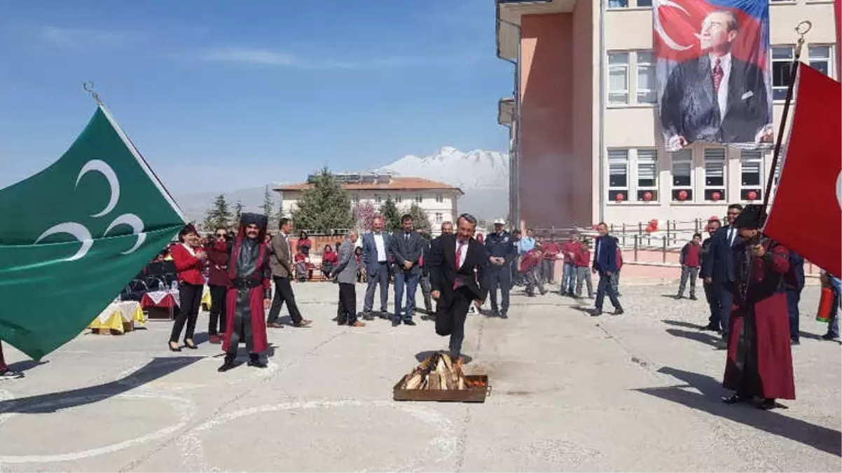 Develi\'de Nevruz Bayramı Coşkuyla Kutlandı