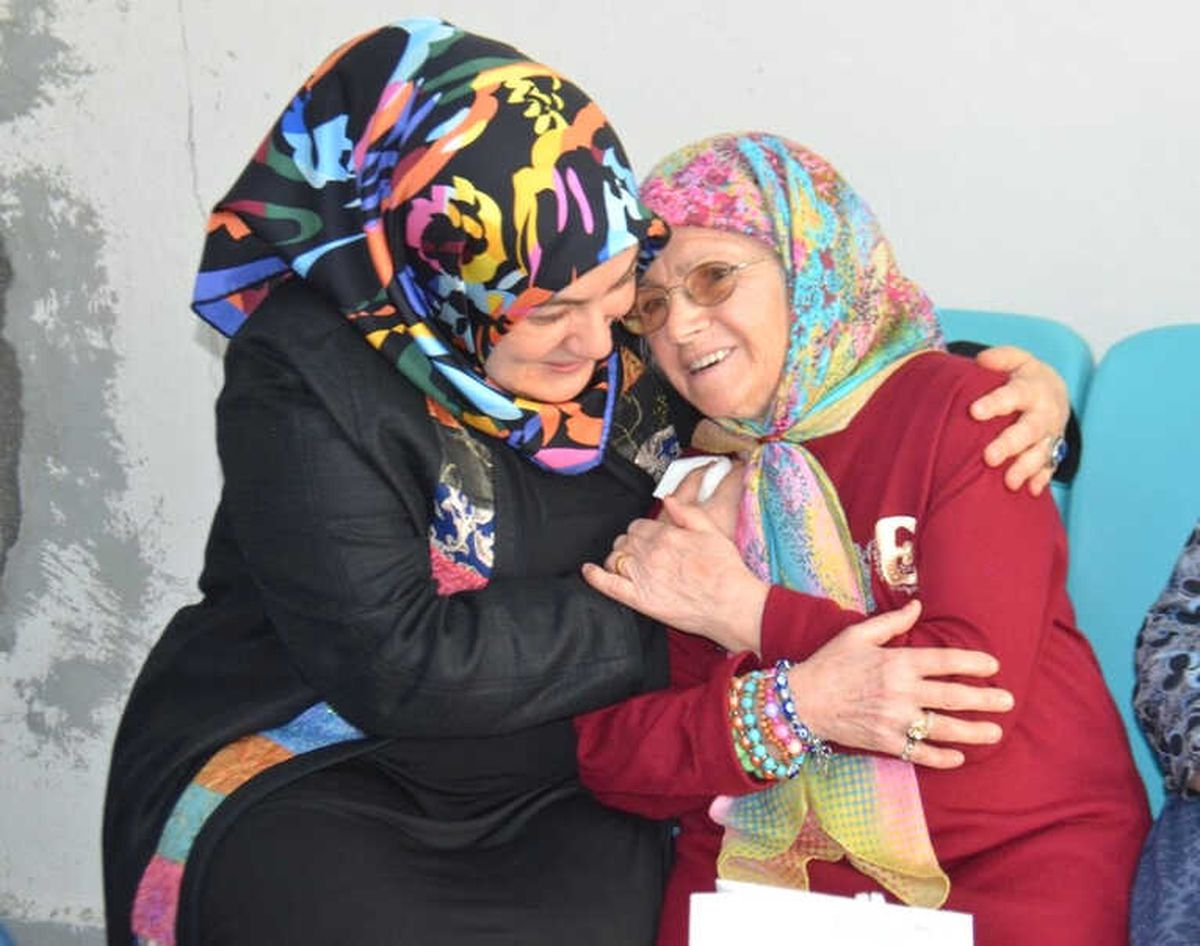 Didar Kafaoğlu Yaşlılarla Bir Araya Geldi