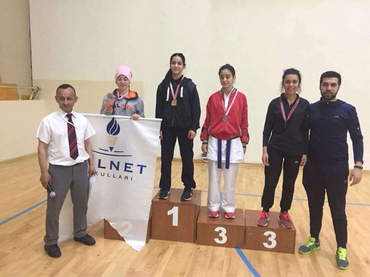 Diyarbakır Bilfen-Bilnet Öğrencileri Karatede 5 Madalya Aldı