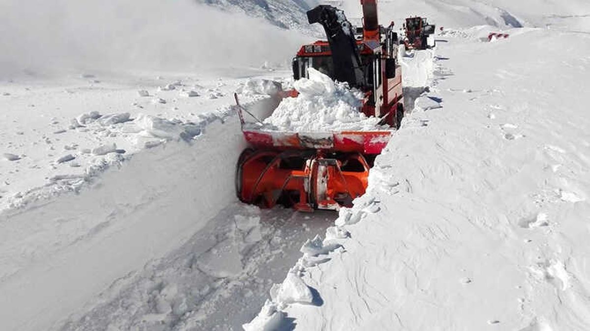 Erzurum\'un Yüksek Kesimlerinde Karla Mücadele