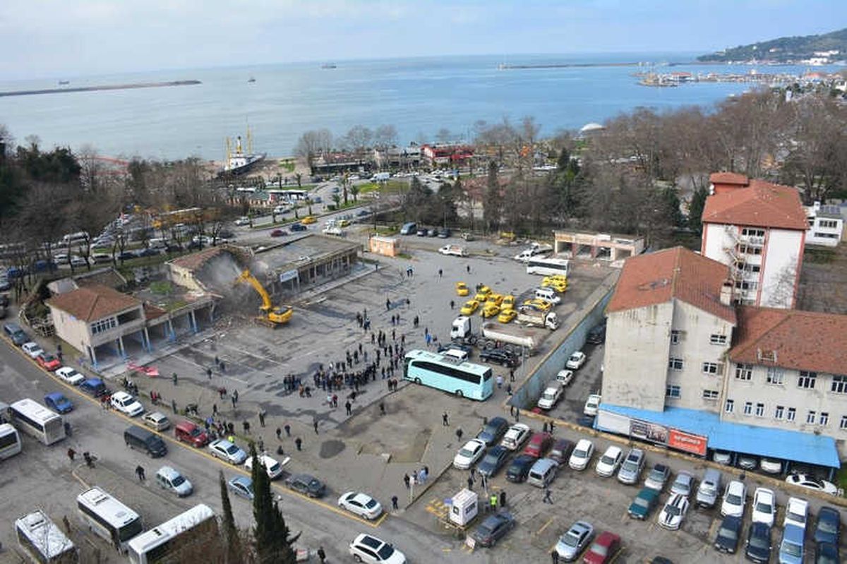 Kent Meydanı 26 Nisan\'da İhaleye Çıkıyor