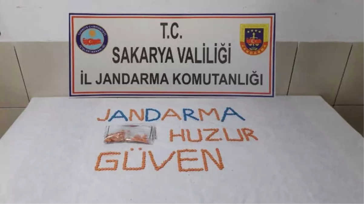 Kiraladığı Araçla Uyuşturucu Getiren Şüpheliler Yakalandı