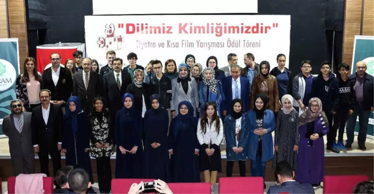 Meram\'da "Dilimiz Kimliğimizdir" Yarışmasının Ödülleri Verildi