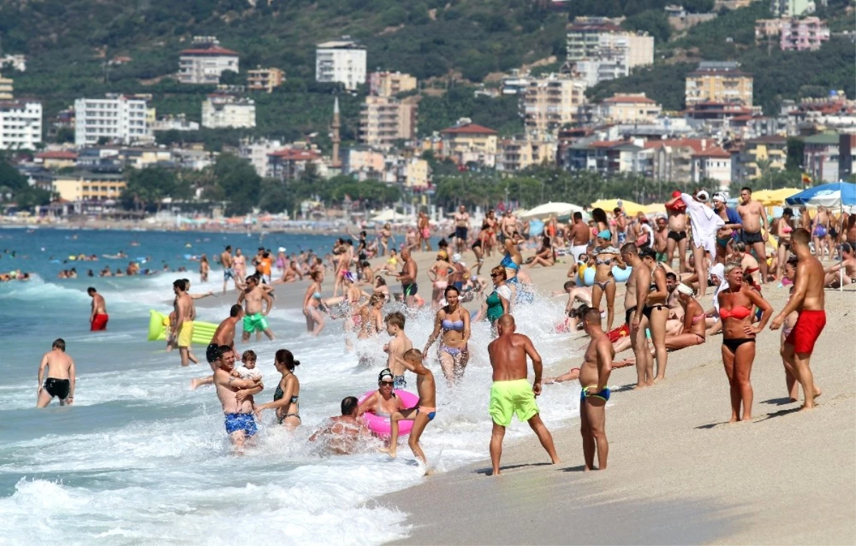 Türkiye Turizmde Eski Günlerine Geri Dönüyor