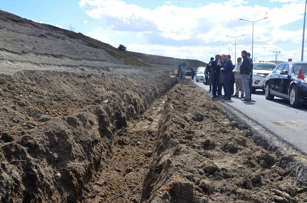 Ağrı Belediyesi, Kentin Çehresini Değiştiriyor