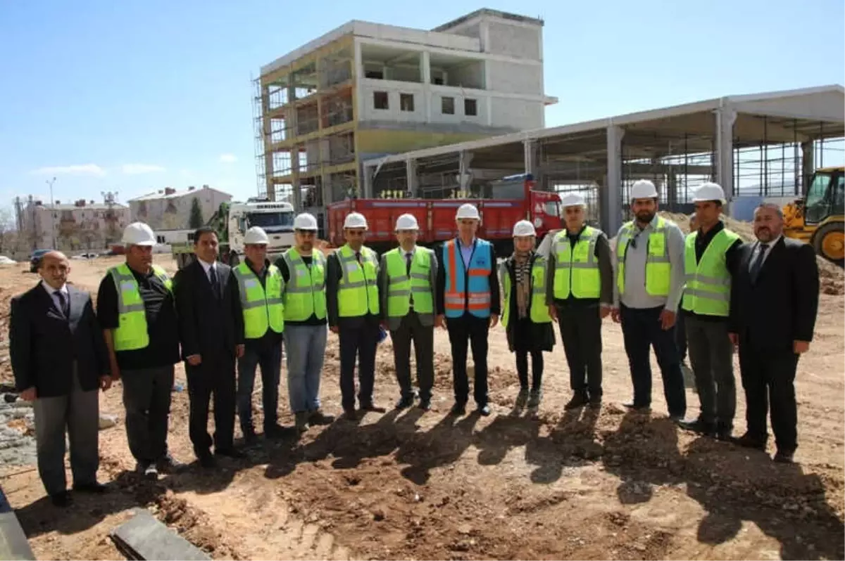 Başkan Yanılmaz, "Yolları Elbüs\'e Hazır Hale Getiriyoruz"