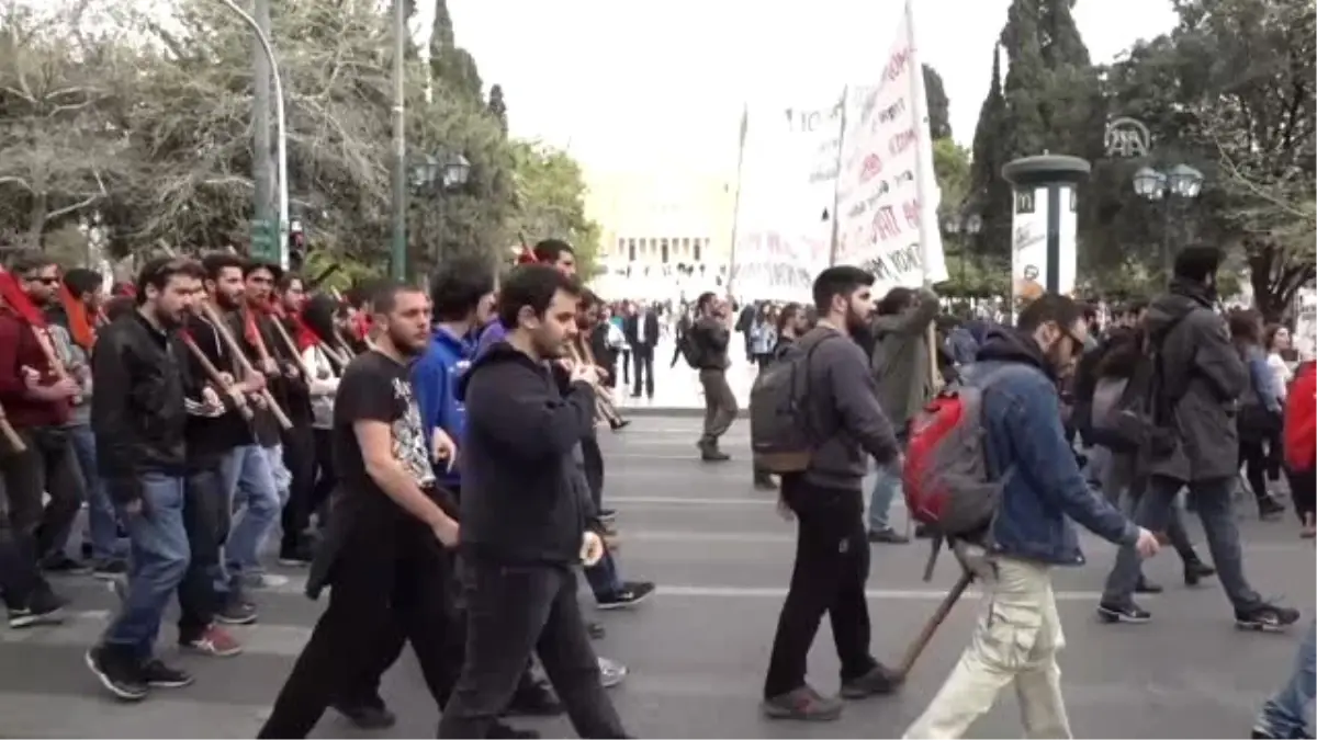 Eğitim Sistemi Protesto Edildi