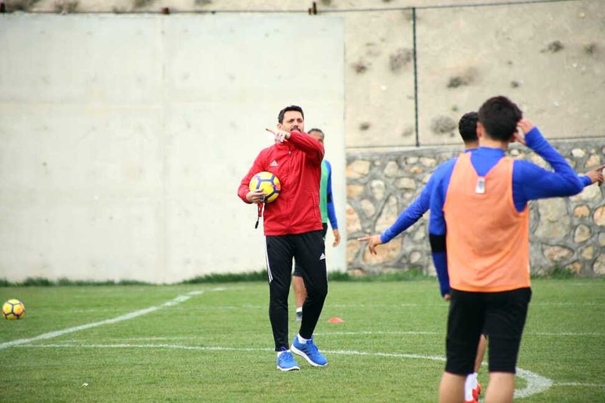 Evkur Yeni Malatyaspor\'da Erol Bulut Sistem Tartışmasına Son Noktayı Koydu