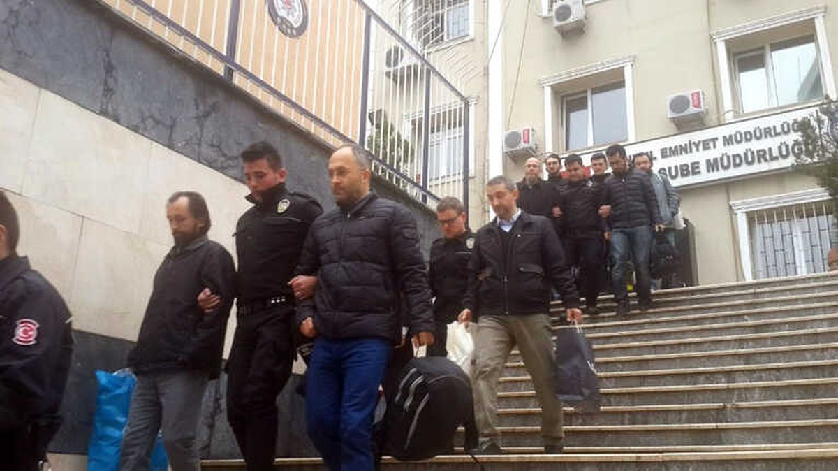 Fetö/pdy Üyesi 22 Şüpheli Adliyeye Sevk Edildi