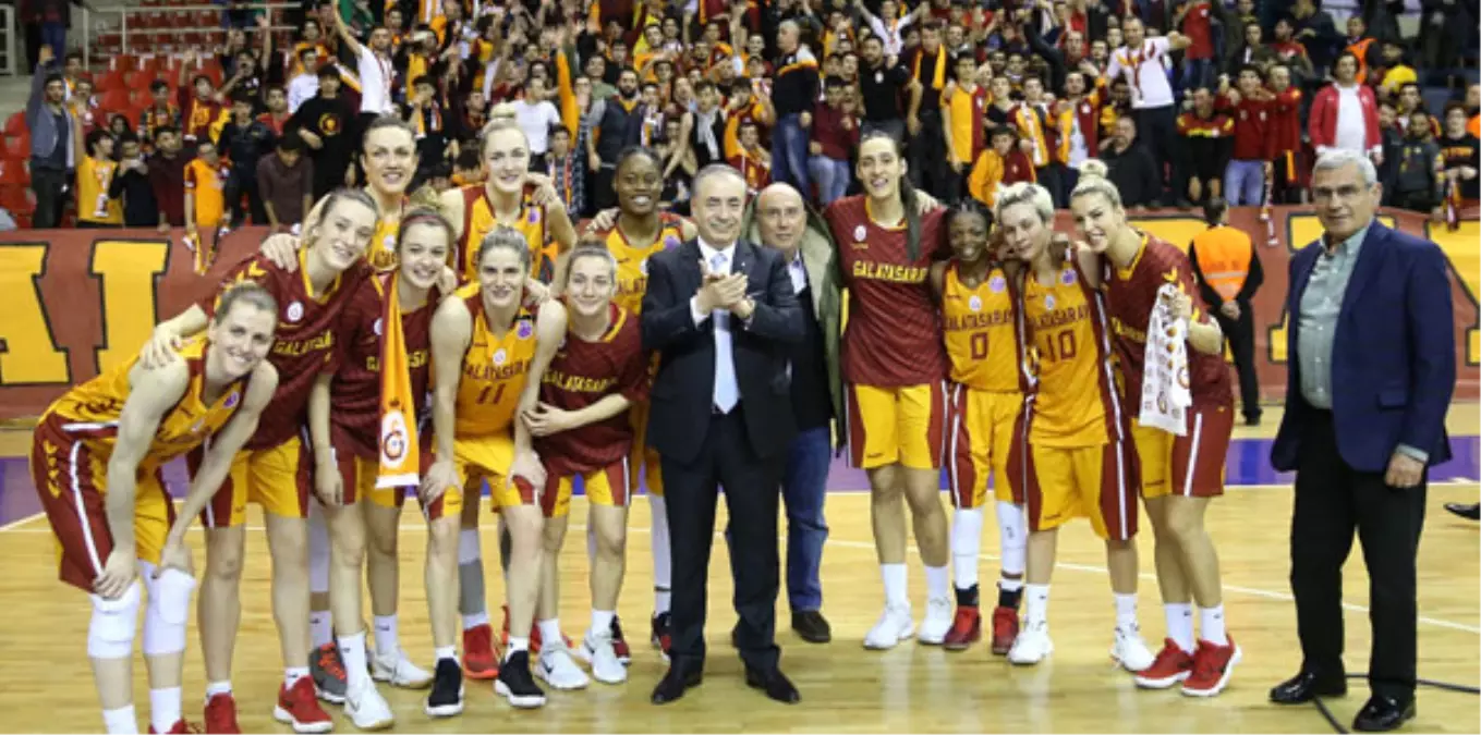 Galatasaray - Perfumerias Avenida: 69-62