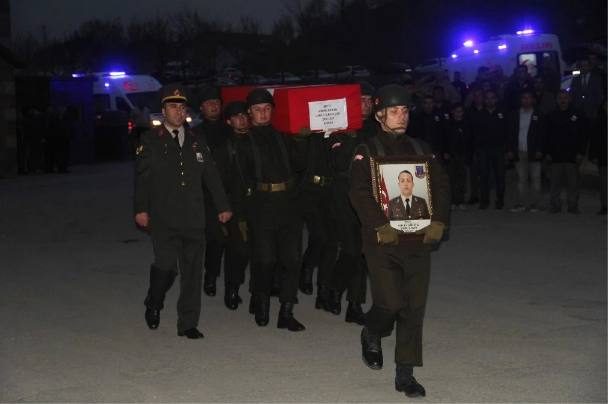 Şehit Uzman Jandarma Çavuş Çakar\'ın Cenazesi Memleketine Uğurlandı