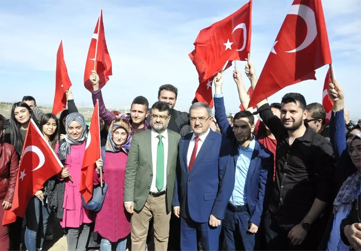 Selçuk\'ta, Afrin Şehitleri Anısına Fidan Dikildi