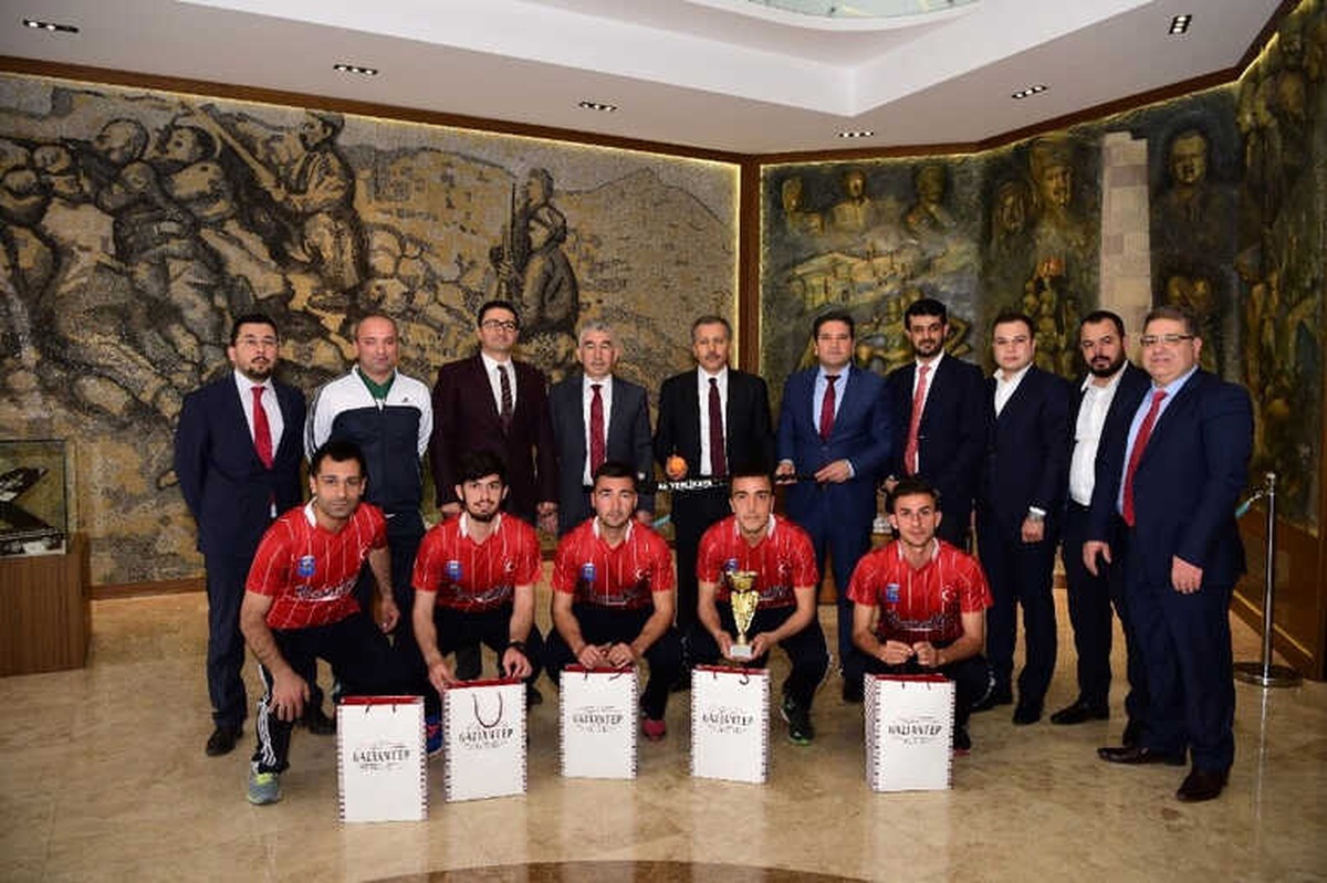 Vali Yerlikaya Avrupa Şampiyonlarını Ağırladı