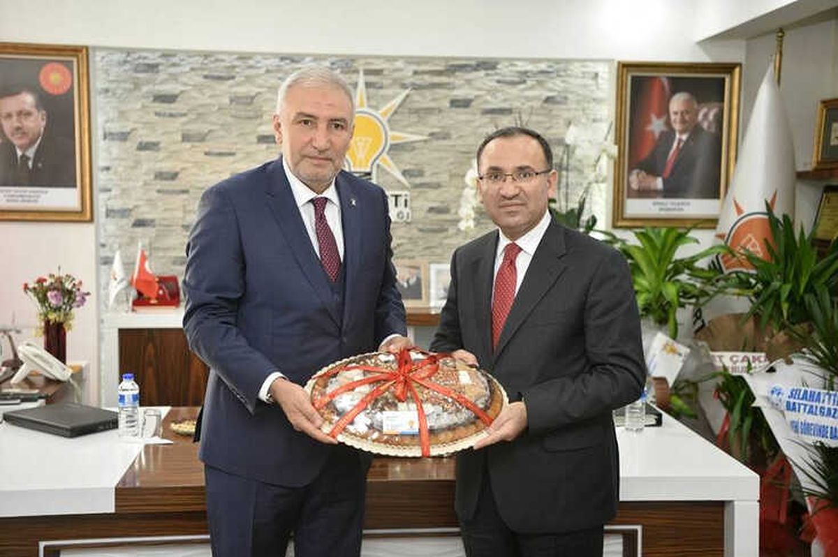 Başbakan Yardımcısı Bozdağ\'dan CHP\'ye Eleştiri