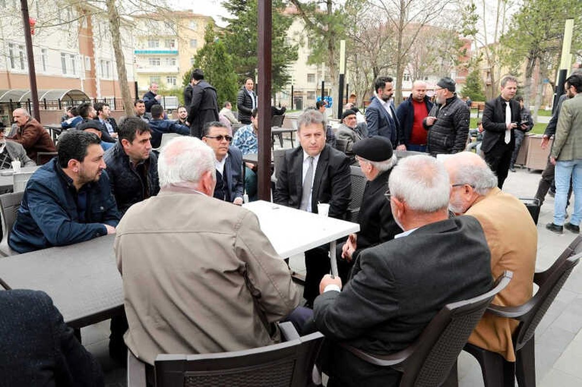 Başkan Palancıoğlu\'ndan Vatandaşlara İkram