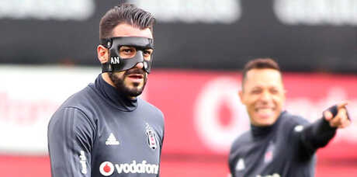 Beşiktaş\'ta Aytemiz Alanyaspor Maçı Hazırlıkları