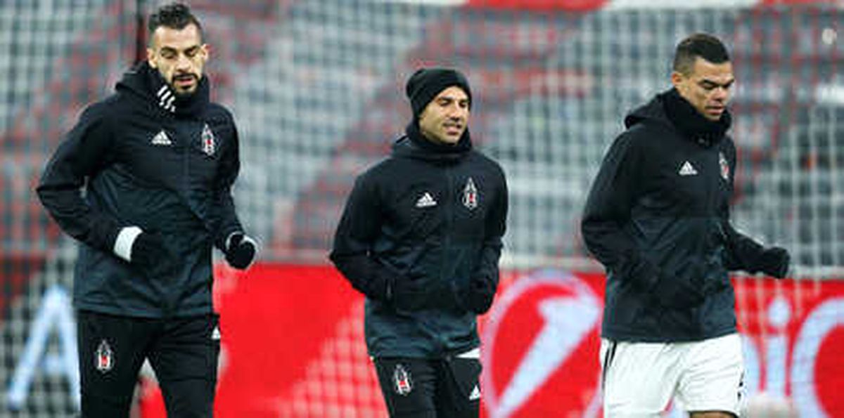 Beşiktaş\'ta \'Yaş\' Tehlikesi!