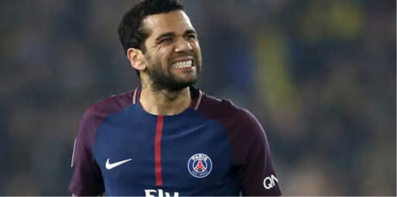 Dani Alves\'ten Beşiktaşlı Adriano\'ya Teşekkür!