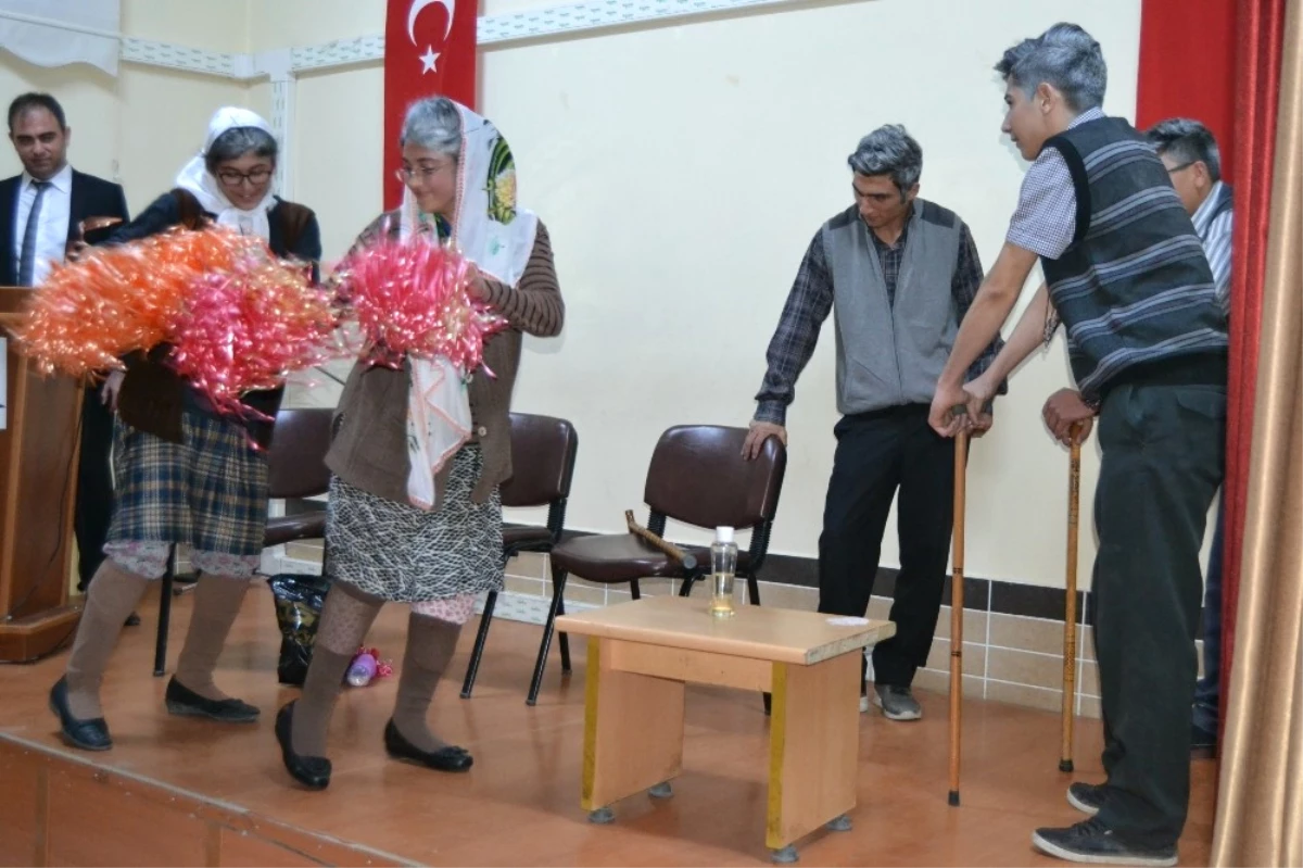 Kulu\'da Yaşlılar Haftası Etkinliği Düzenlendi