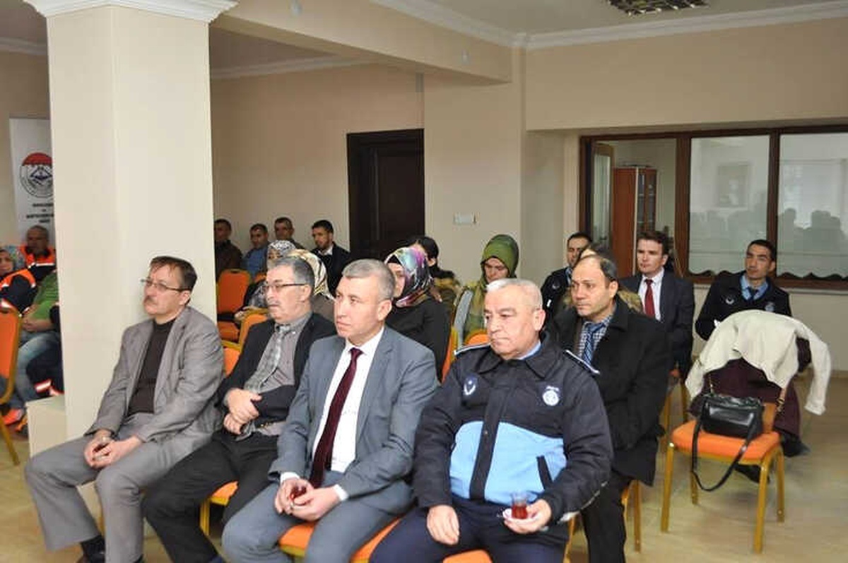 Söğüt Belediyesi Personeline \'Bağımlılık Eğitimi\' Verildi