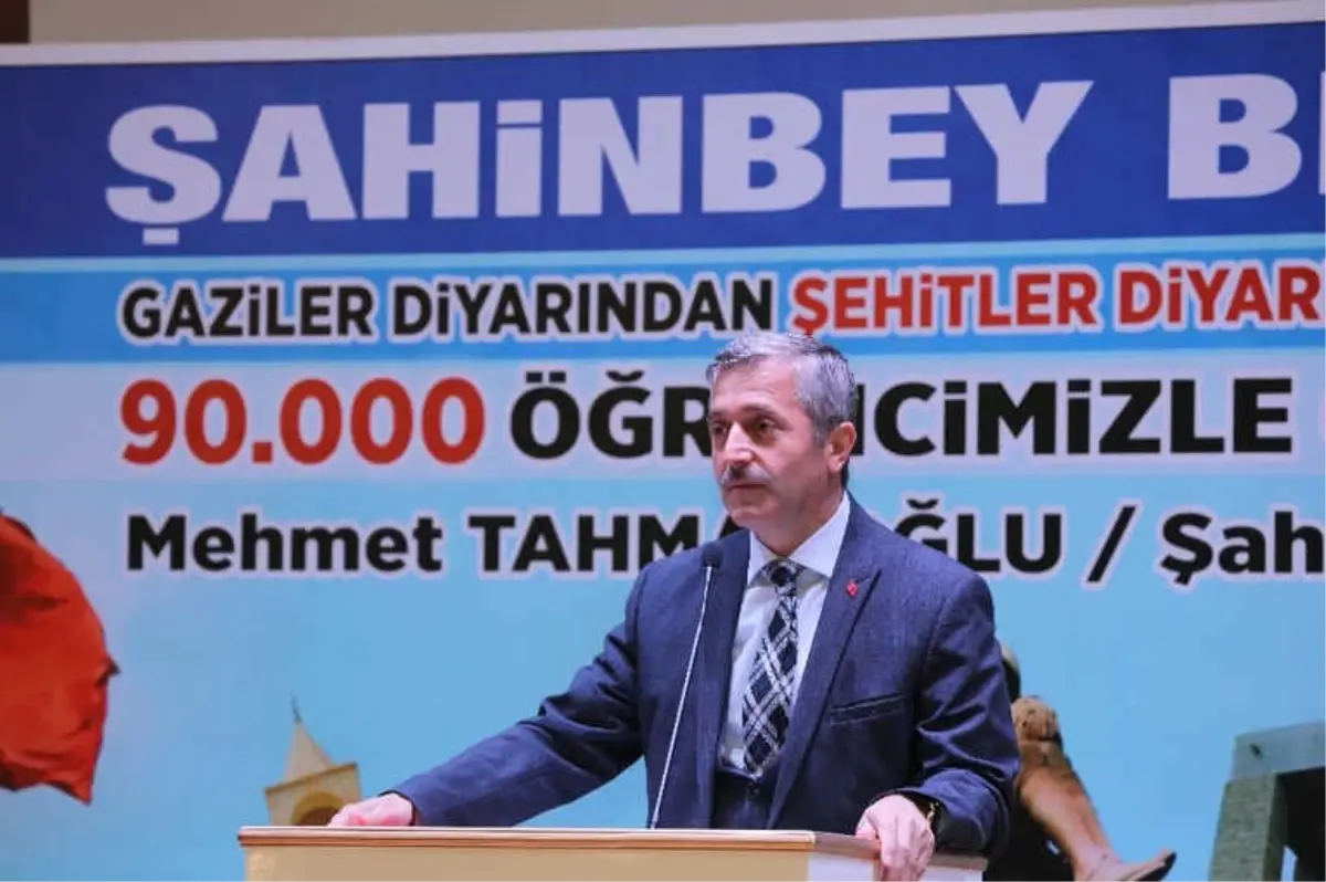 Tuğgeneral Ekiyor ve Belediye Başkanı Tahmazoğlu Öğrencilerle Buluştu