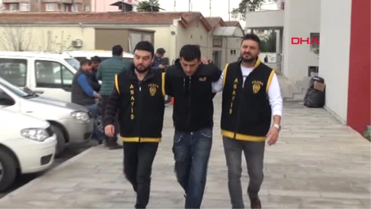 Adana Çaldığı Sigara Makinesi ile Dolmuşa Binerken Görüntülenen Hırsız Yakalandı