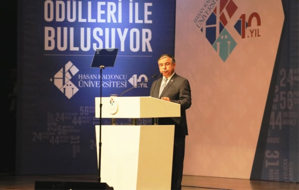 Bakan Yılmaz: "Ülkemizde Yükseköğretime Erişim ve Yükseköğretim Okullaşma Oranını Artırmak...
