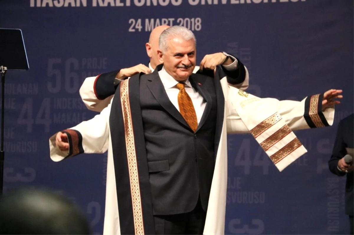 Başbakan Binali Yıldırım\'a Hasan Kalyoncu Üniversitesinden Fahri Doktora