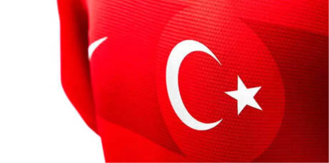 Berke Özer ile Barış Alıcı Aday Kadrodan Çıkarıldı