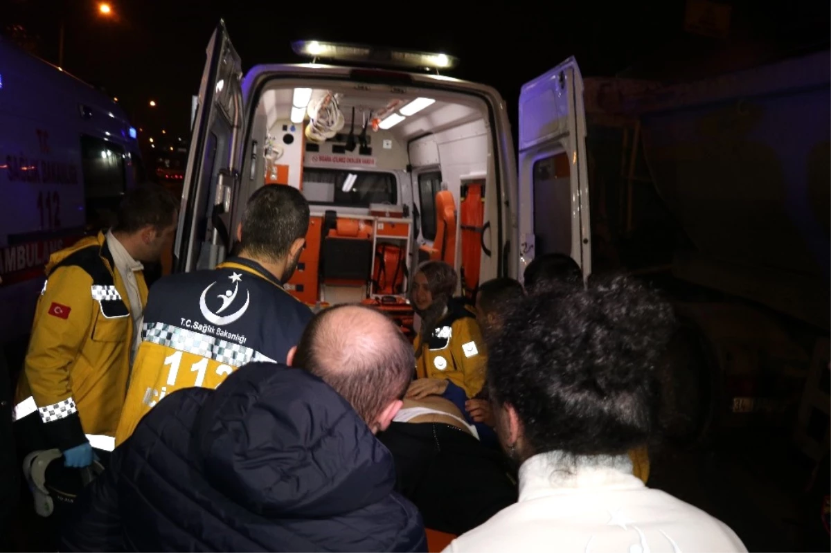 Beyoğlu\'nda Kaza; 2 Yaralı