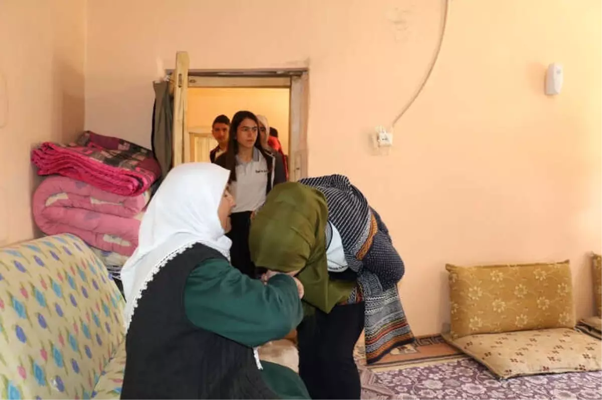 Bismilli Öğrenciler Yaşlıları Unutmadı