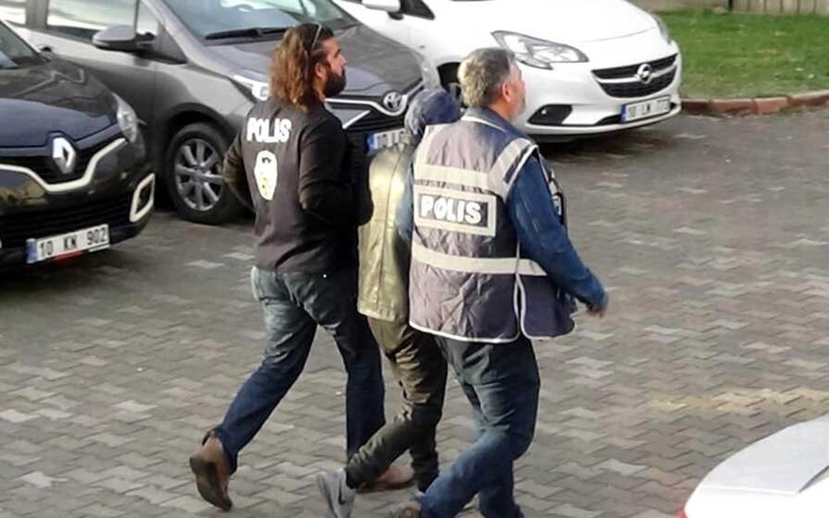 Edremit\'te Polis Göz Açtırmıyor