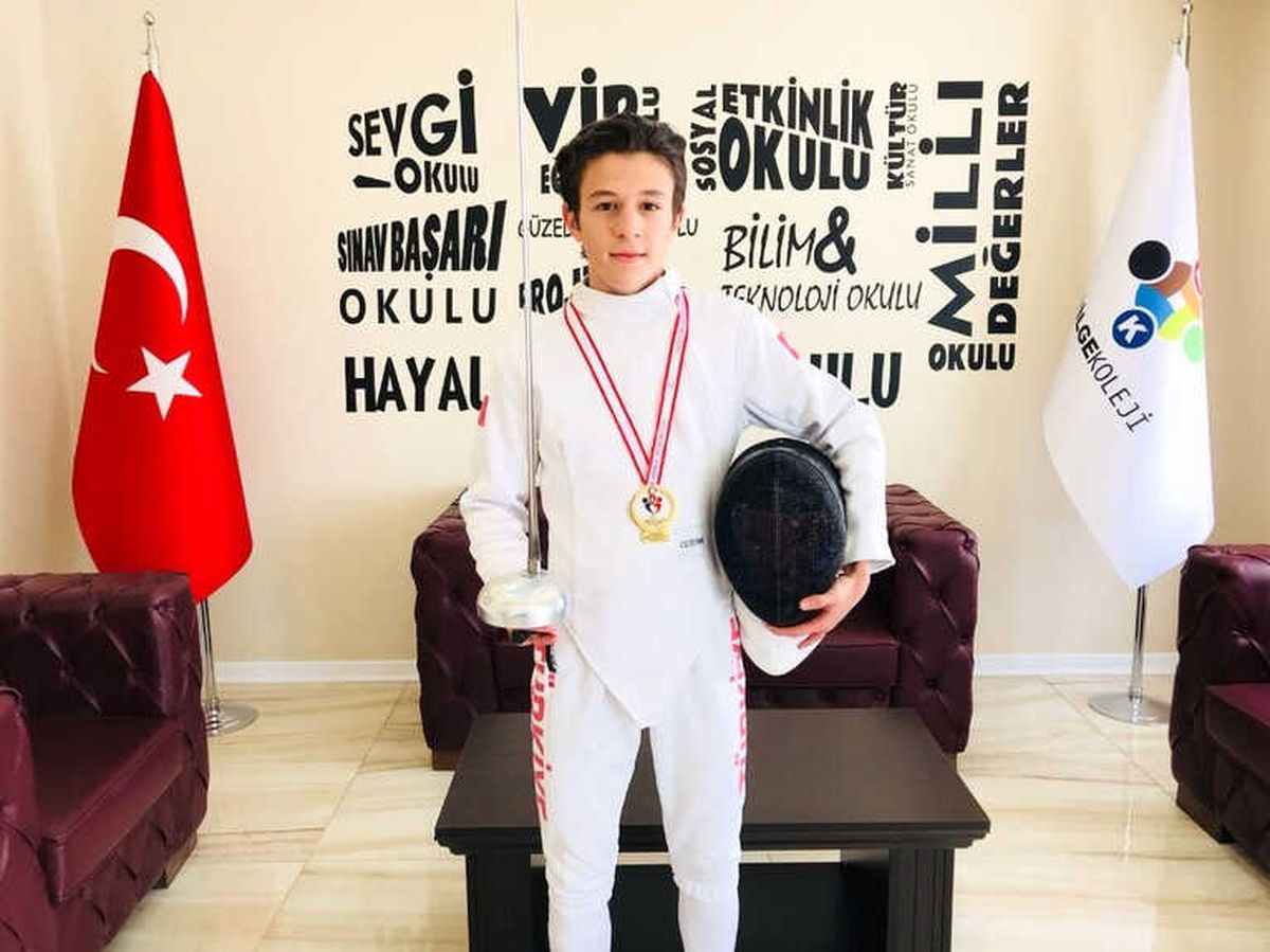 Emir Akal Türkiye Birincisi