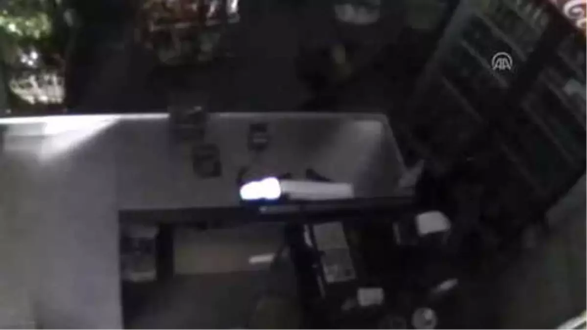 Hırsızlık Yapıp Dolmuşla Kaçtı - Adana