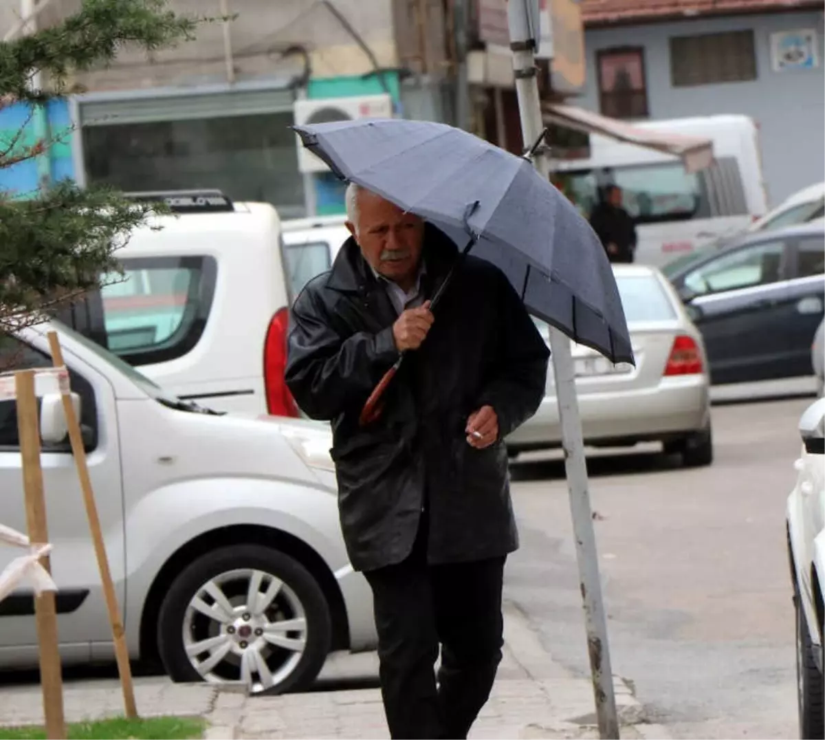 Kayseri\'de Şiddetli Rüzgar