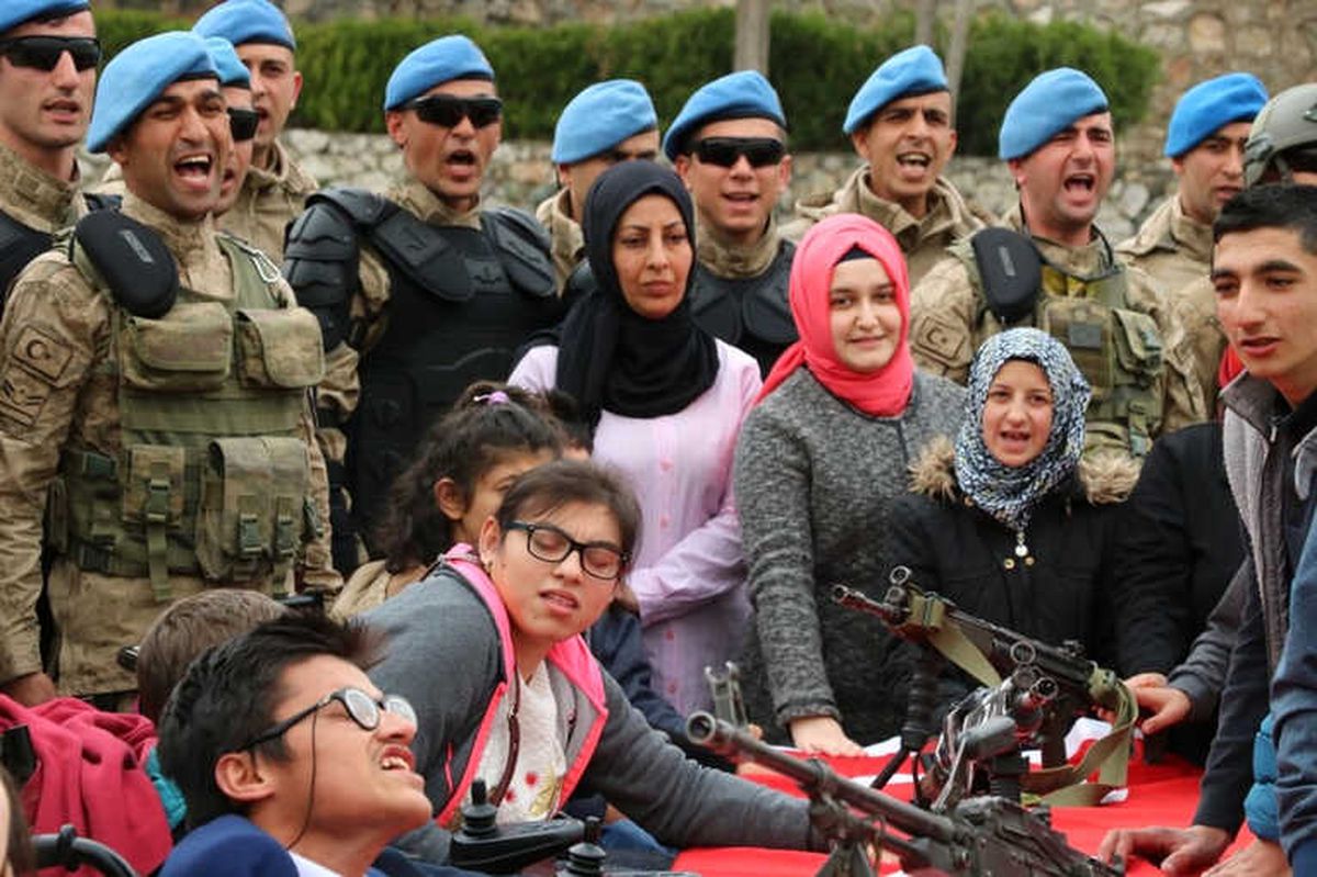 Özel Öğrencilerden "Komando Andı"