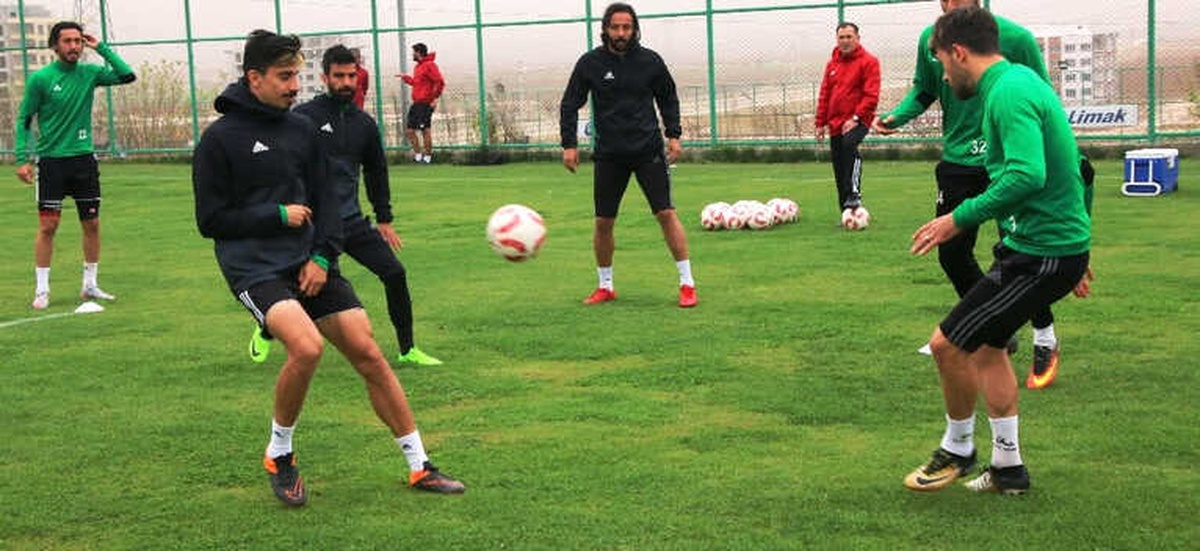 Şanlıurfaspor, Karşıyaka Maçının Hazırlıklarını Sürdürüyor